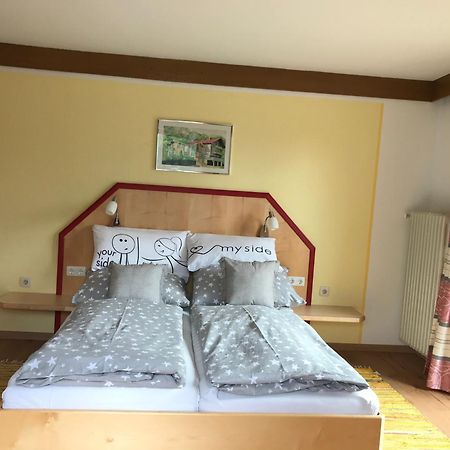 Gaestehaus Hanser Virgen Habitación foto